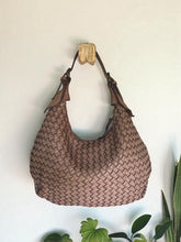 Leather bag l Handcrafted Bag l Leather Bag l Woven Bag l Washed Bag l Leather bag for women l Ladies Handbag l Vintage l Shoulder Bag