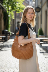 Handcrafted leather hobo bag l Woven Bag l Full Grained Leather l Daily Use Bag l Day Bag l Office Bag l Ladies Handbag l Women's Bag