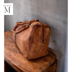 Handmade Duffel For Overnight Use  l Stylish Carry l Daily Use l Gym Use l Premium Leather Quality l Unisex l Beautiful ombre finish